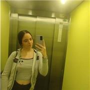 Persona paciente, calmada, tranquila, sabe enseñar matemáticas a los niños de primaria y soy buena con los más pequeños